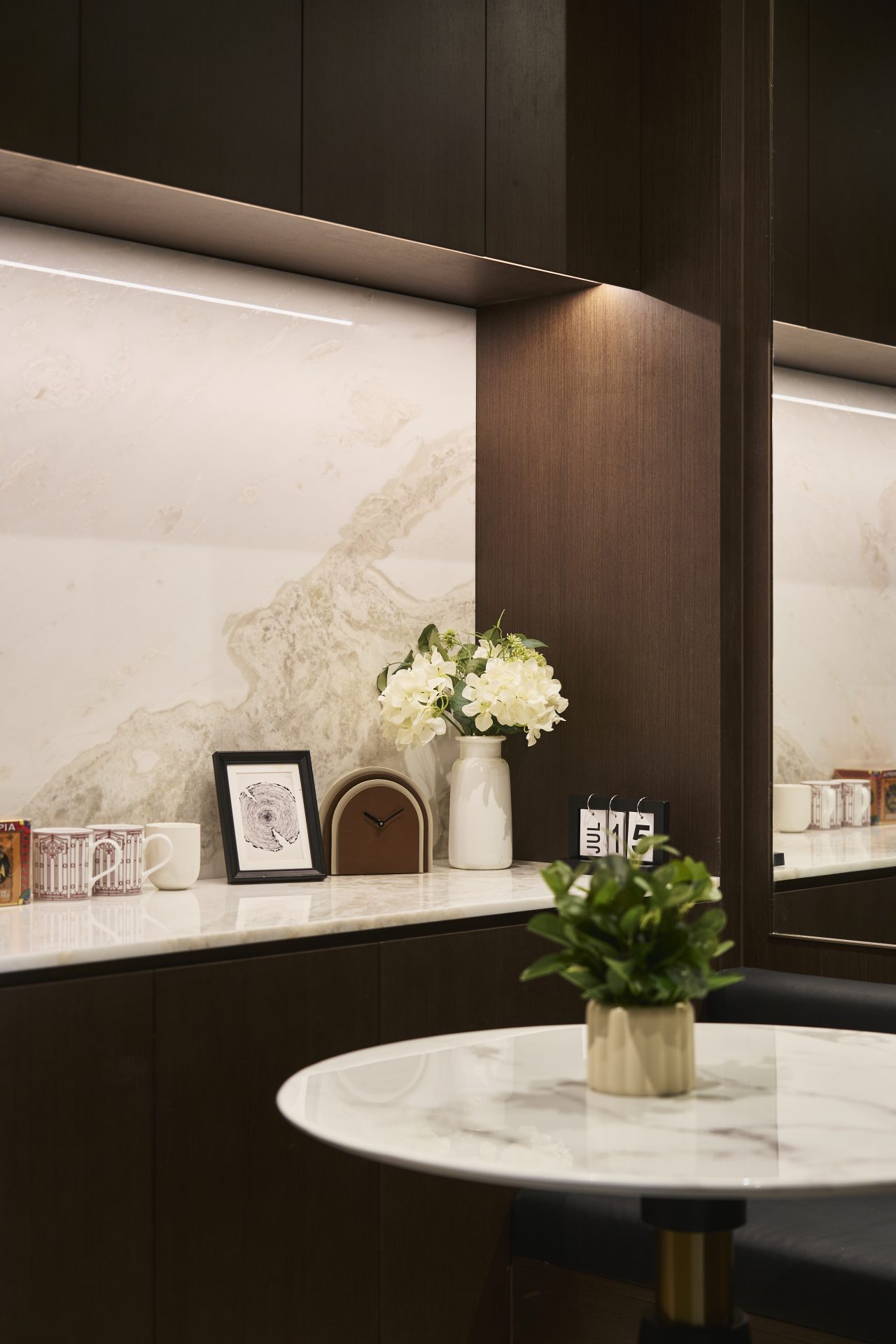 Office in IFC — project space 7